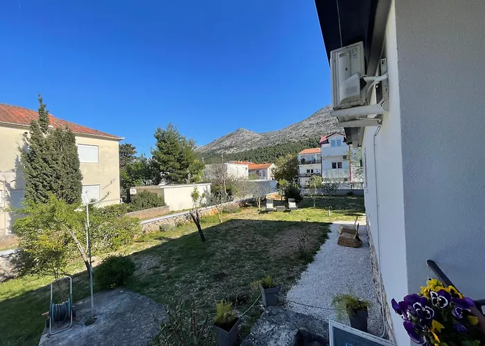 Tatil Evi Lola - Large Outdoor Area