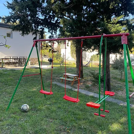 בית נופש Lola - Large Outdoor Area *