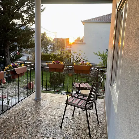 Lola - Large Outdoor Area Starigrad Paklenica